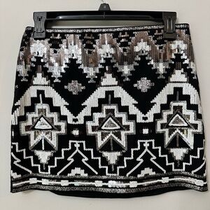 Express Women’s Aztec Print Sequin Mini Skirt in Black and Silver Size XS NWT